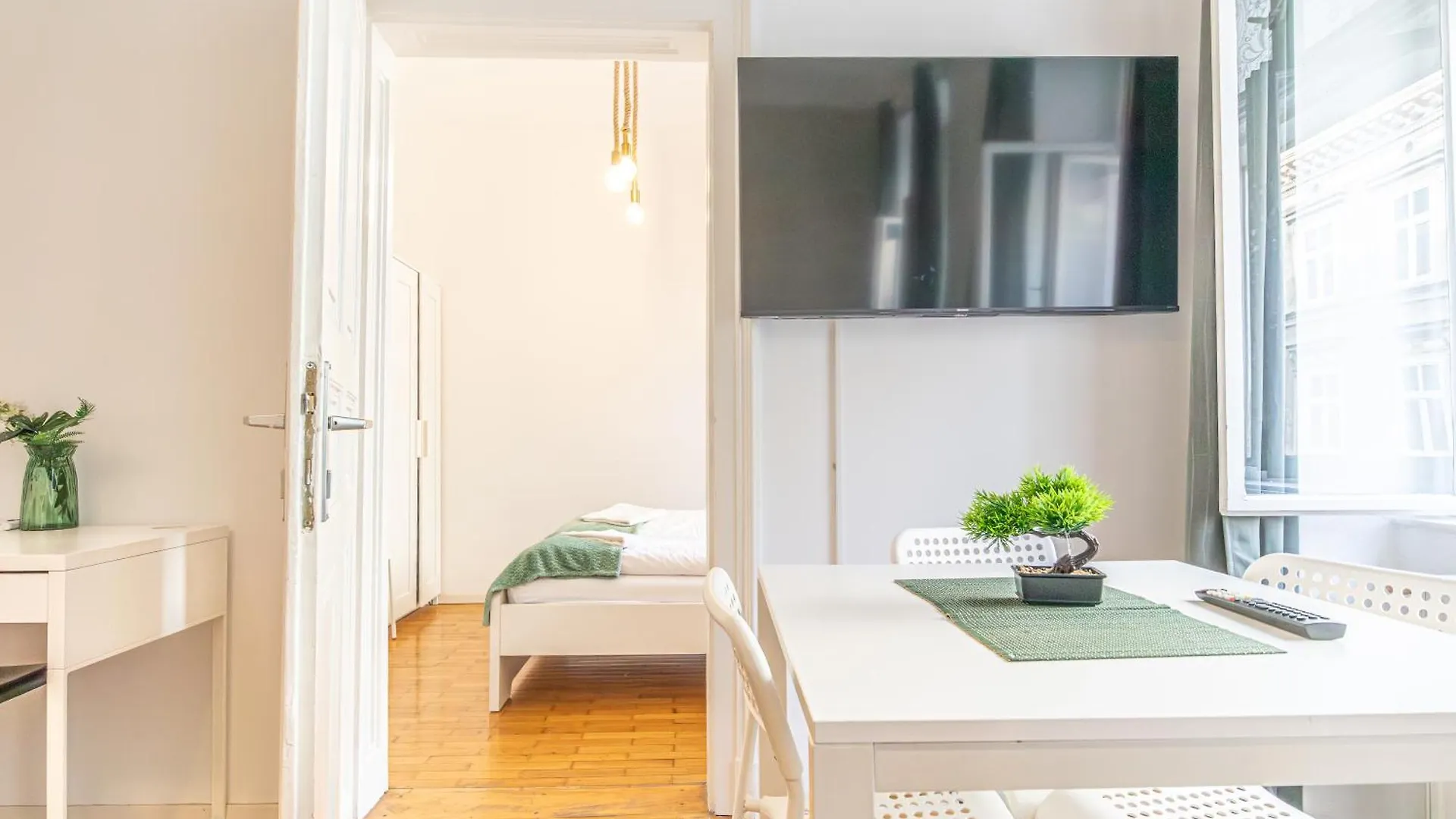 Friendly 2Br Apt- Near Rennweg & Belvedere Palace Apartment Vienna