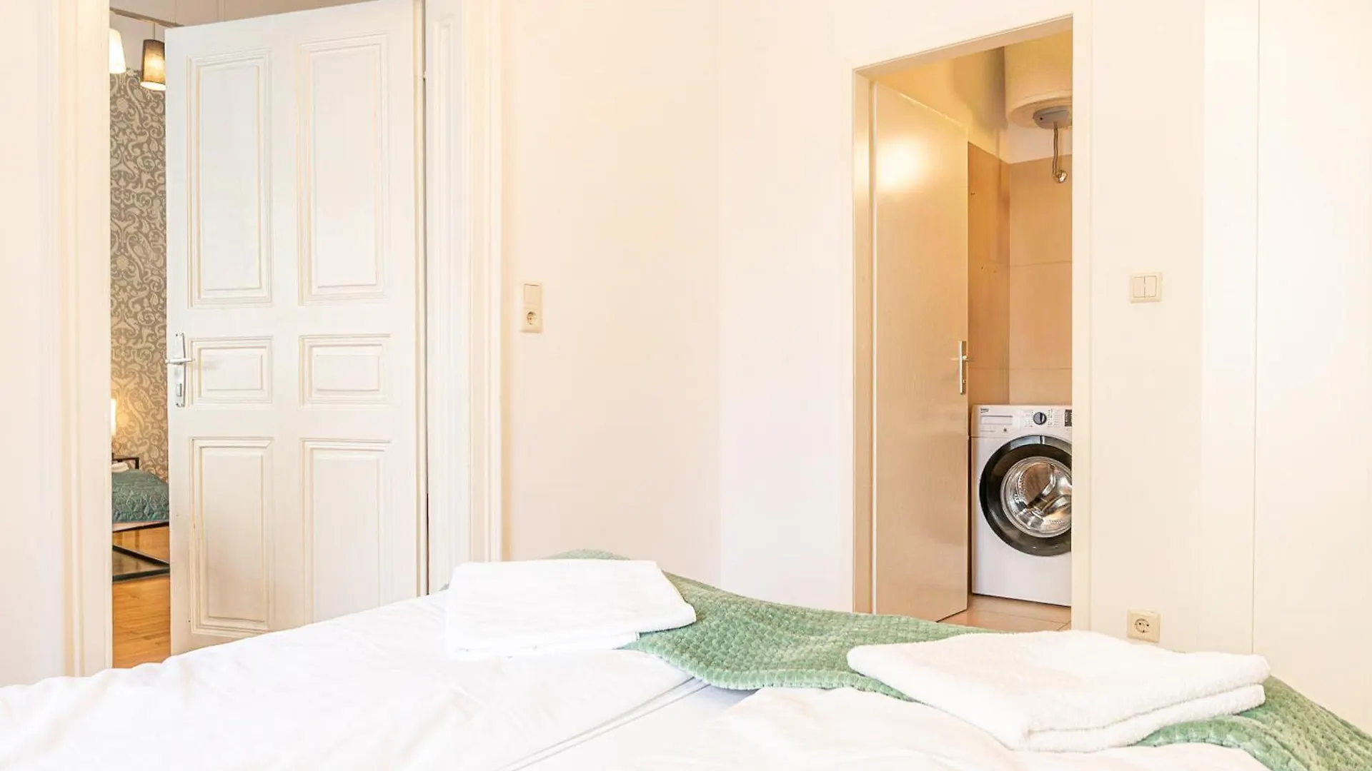 Friendly 2Br Apt- Near Rennweg & Belvedere Palace Apartment Vienna 0*,  Austria