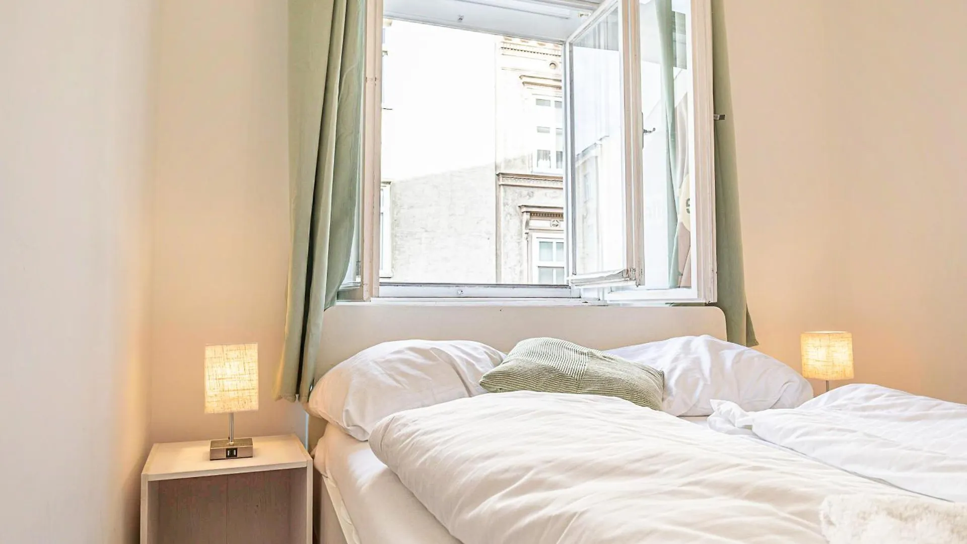 Friendly 2Br Apt- Near Rennweg & Belvedere Palace Apartment Vienna 0*,